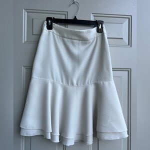 Armani Collezioni White Flounce Mini Skirt Italian SZ 38 (XS/S) Elegant look